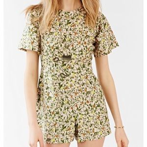 Samantha Pleet floral romper size 2
